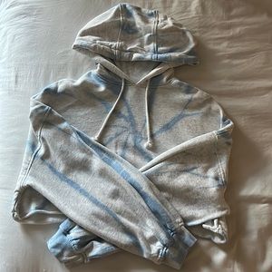 H&M cropped swirl sweatshirt
